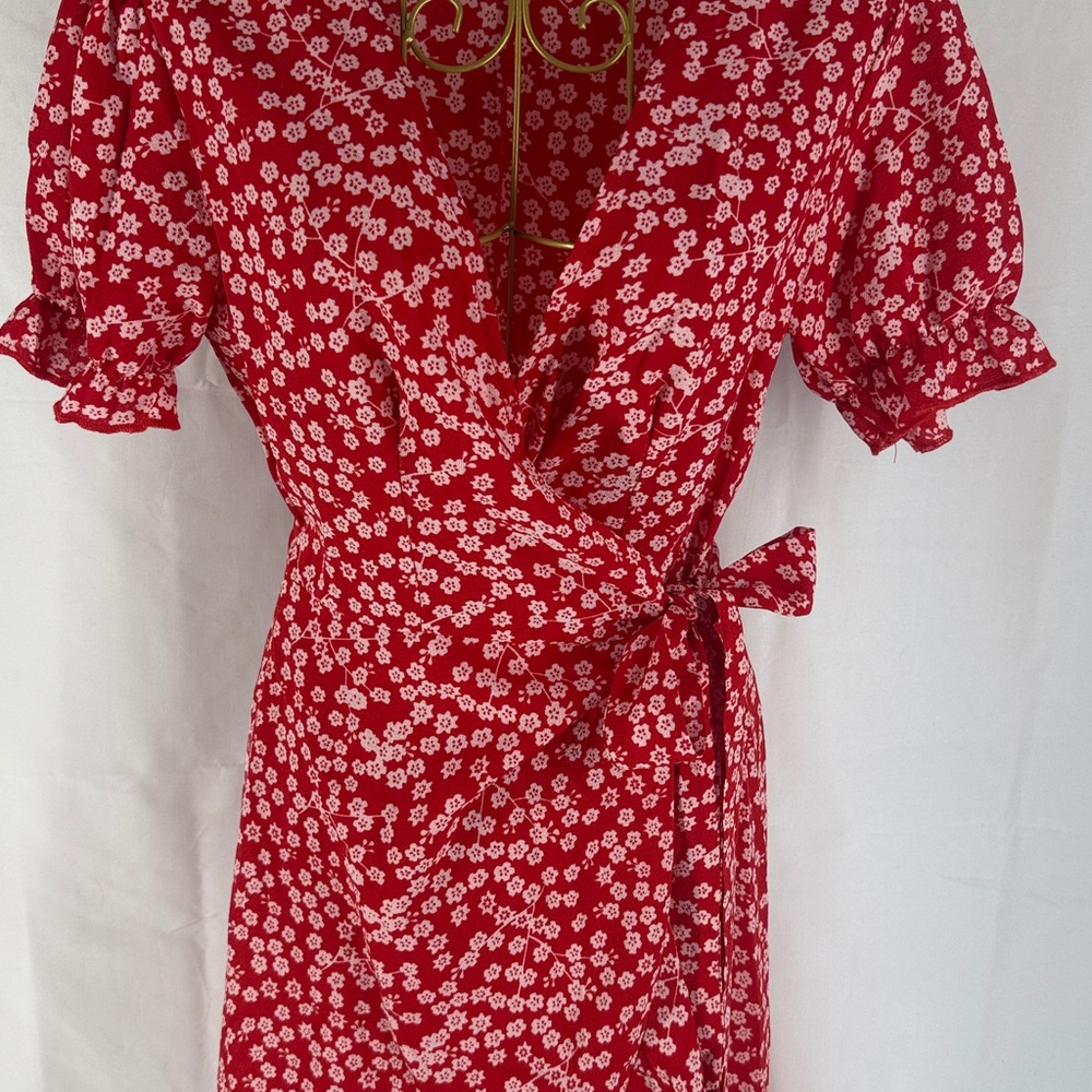 Red Floral Crepe Wrap Dress with Ruffle Sleeves - Small - Picture 5 of 15